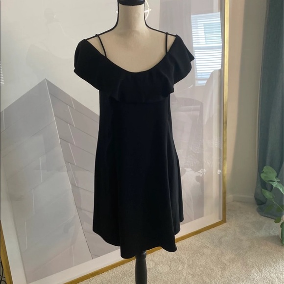 Zara off the shoulder dress. Size XS - Picture 3 of 5